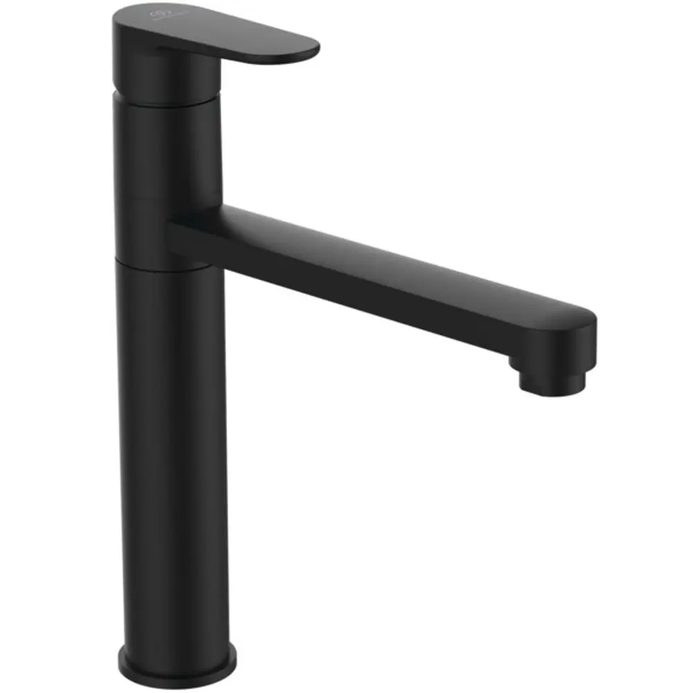 Küchenarmatur aus schwarzem Material mit hohem Rohrauslauf. Ideal Standard-Design mit langer, gerader Auslaufarm und einfacher Bedienung.